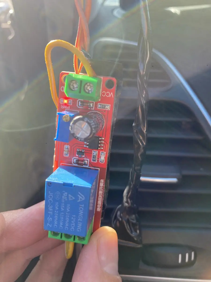 Comprobación eléctrica en un vehículo